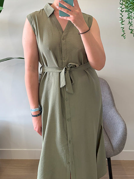 Vestido Sahara – Elegancia Utilitaria con un Toque Sofisticado